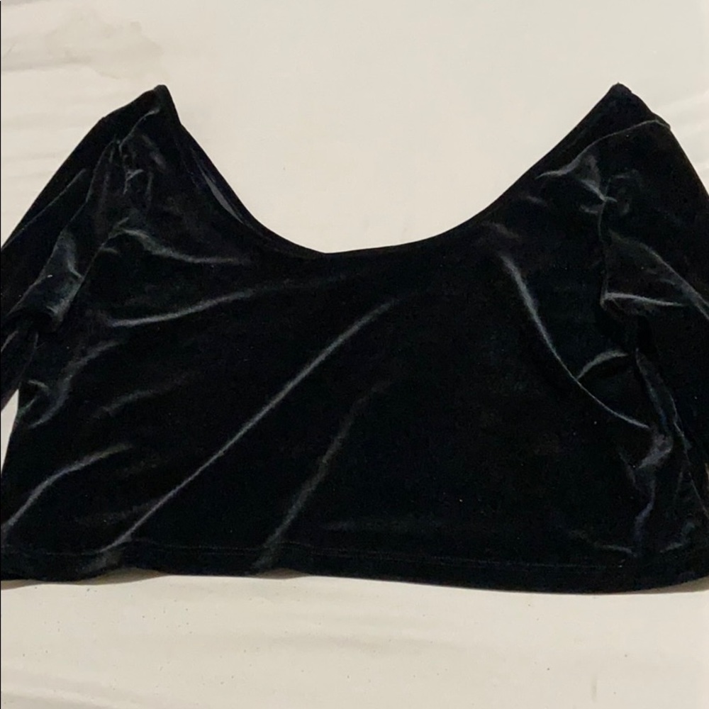 Cropped Long Sleeve